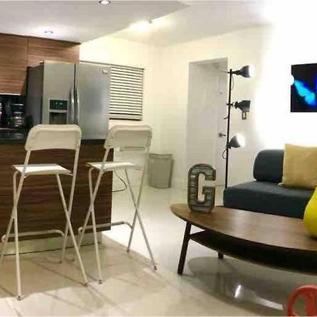 Groveo6 10 Minutes From The Beach Miami Bagian luar foto