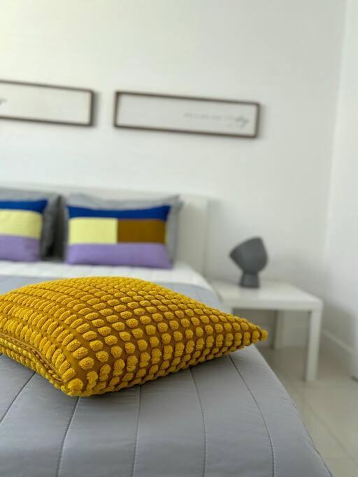 Groveo6 10 Minutes From The Beach Miami Bagian luar foto