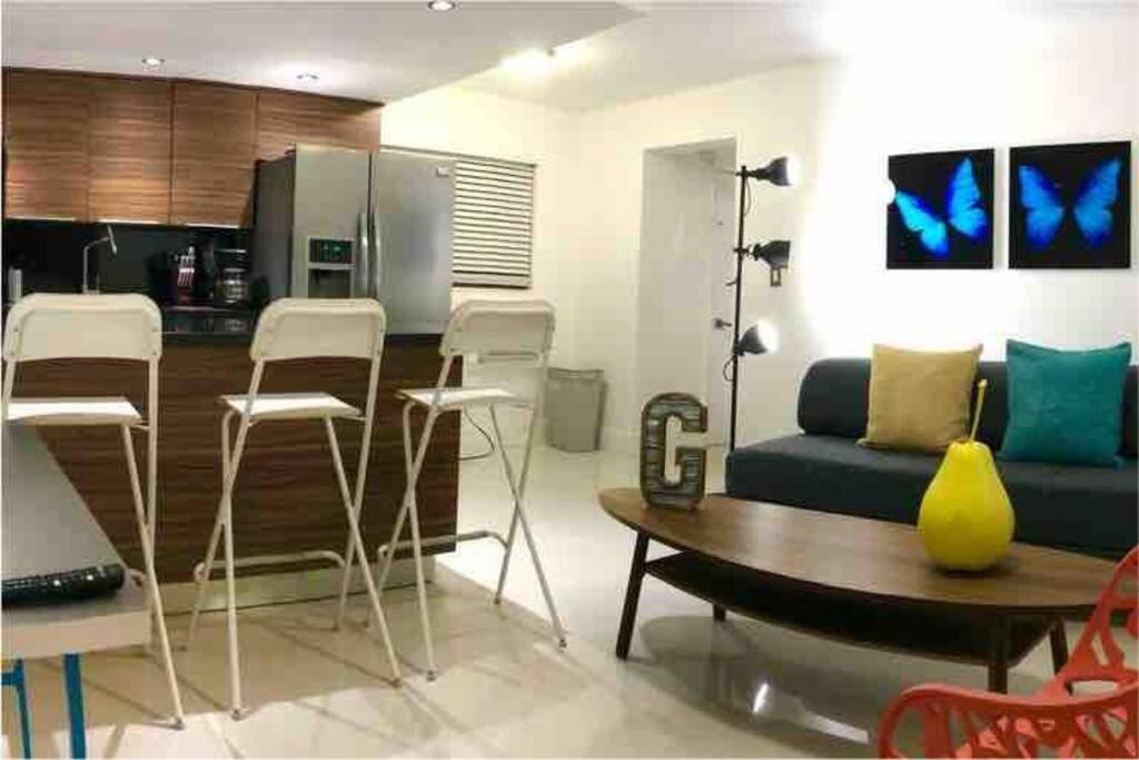 Groveo6 10 Minutes From The Beach Miami Bagian luar foto