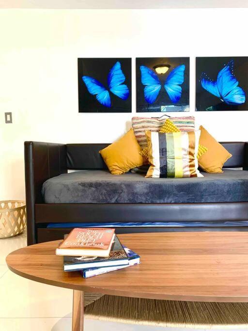 Groveo6 10 Minutes From The Beach Miami Bagian luar foto