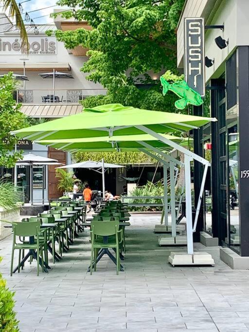 Groveo6 10 Minutes From The Beach Miami Bagian luar foto